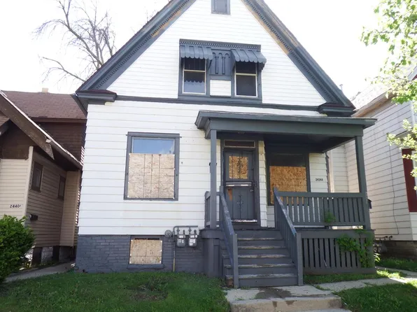 2434 North 19th STREET, Milwaukee, WI 53206