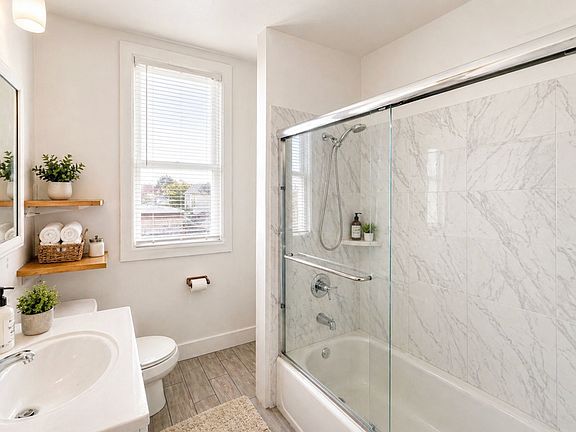 Bathroom
Bright, refreshed bathroom with modern finishes, full tub/shower, and natural light_clean, functional, and move-in ready.