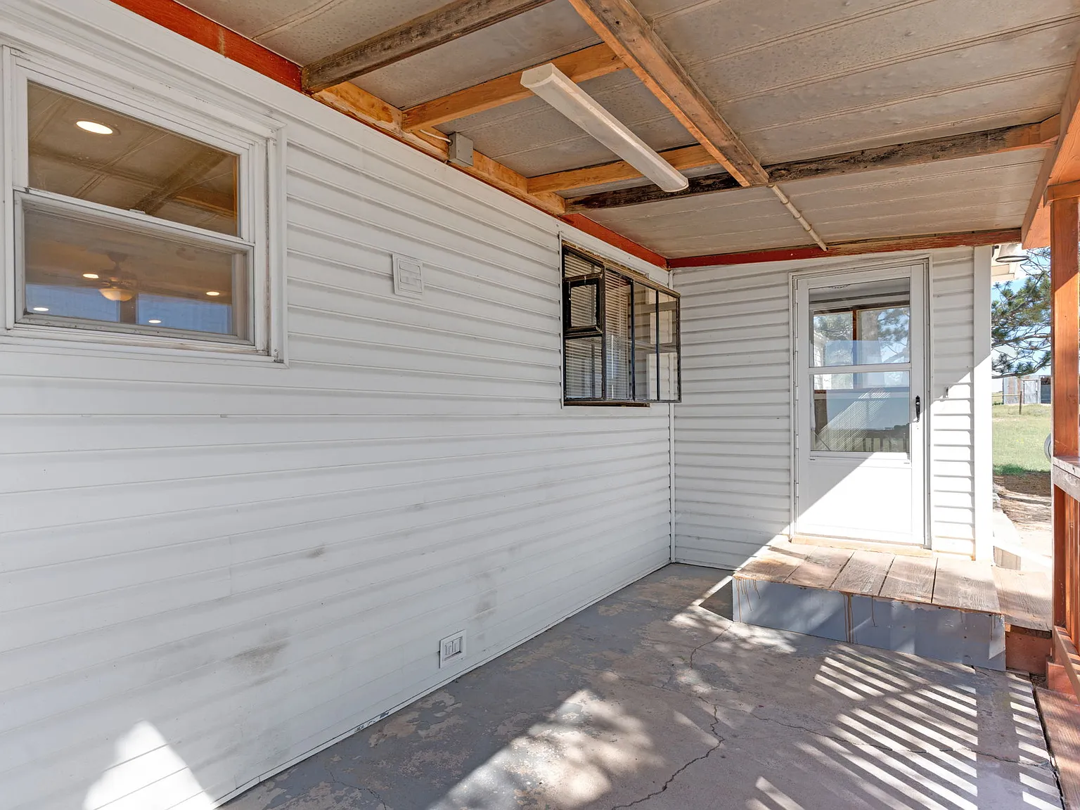 25530 E State Highway 110 — Photo 4