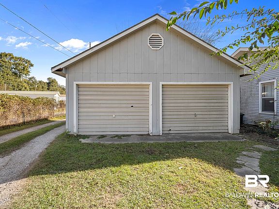 3rd image of 19300 Greeno Rd