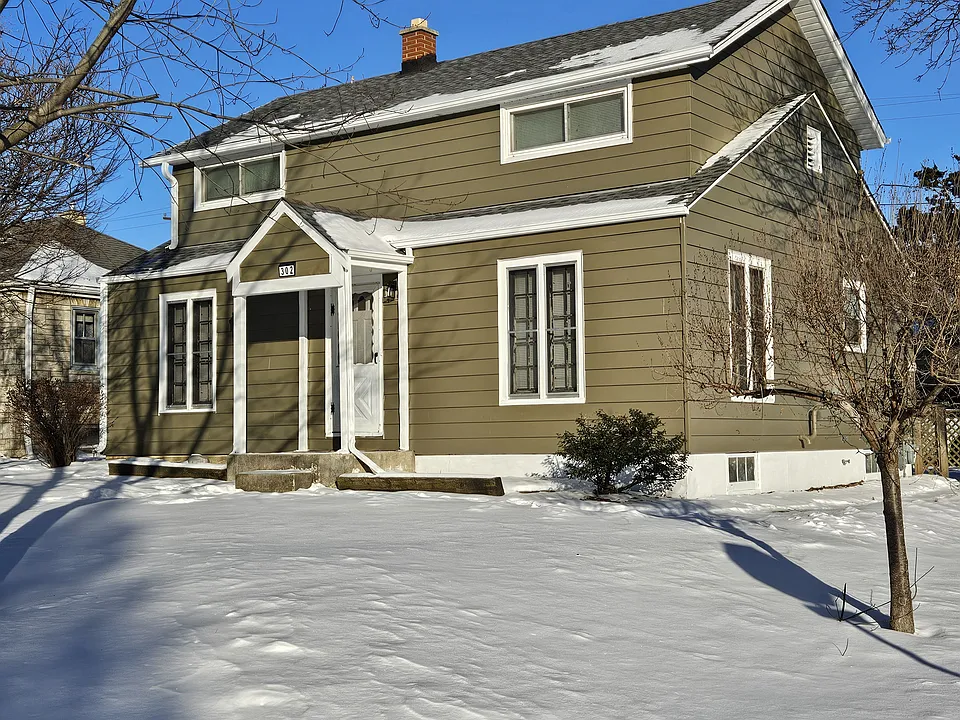 302 N 110th St