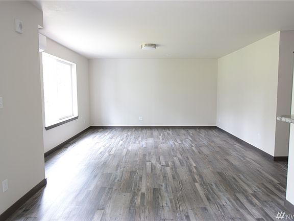 5th image of 1621 SW Mulberry Pl #D204
