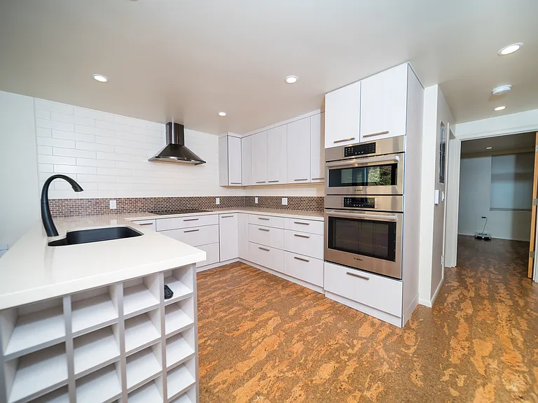 719 Spring St #A — Photo 6