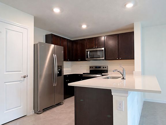 5th image of 6652 SW 81st Loop