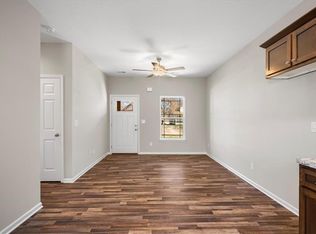 840 E 8th St, Ottawa, KS 66067