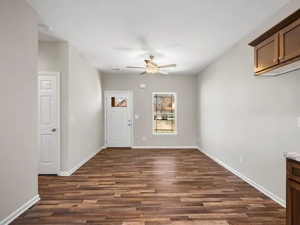 840 E 8th St, Ottawa, KS 66067