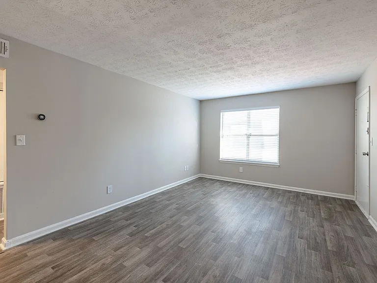 Westside Court | Modern Living in the Heart of Westside — Photo 11