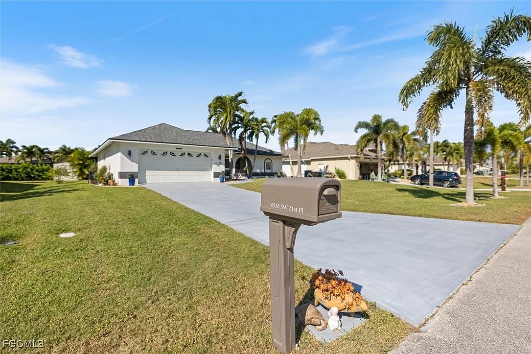 3 bed, 2.0 bath, 1235 sqft, $2,900 — Photo 4
