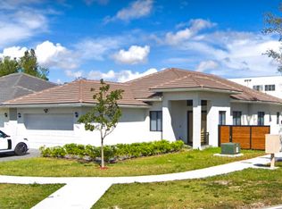 1585 SW 90th Ave, Miami, FL 33174