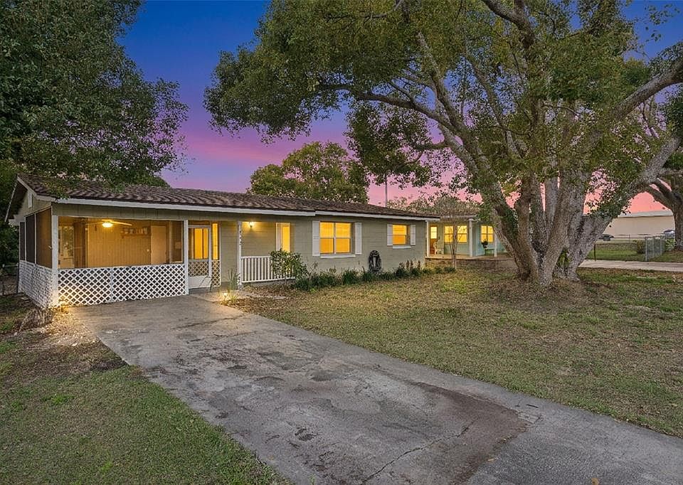 1st image of 902 S GALENA AVENUE