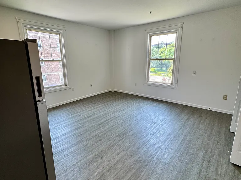 235 East St #4 — Photo 5