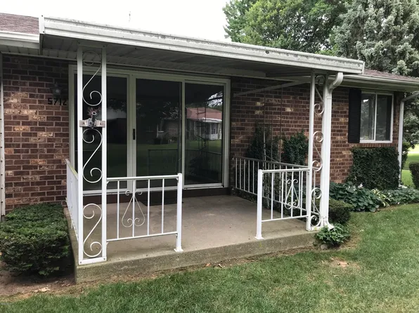 5712 Leisure South Dr SE, Kentwood, MI 49548