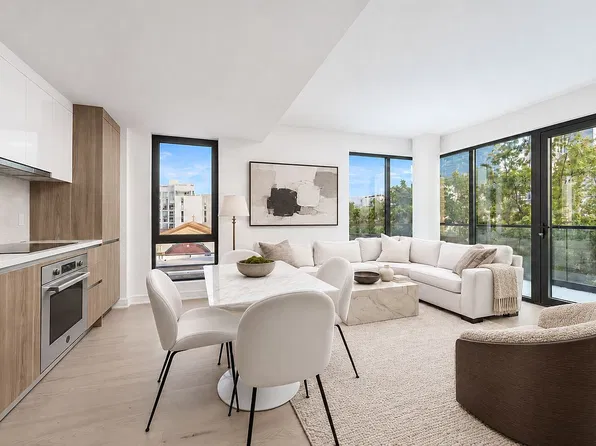 27-09 40th Ave #6F, Long Island City, NY 11101