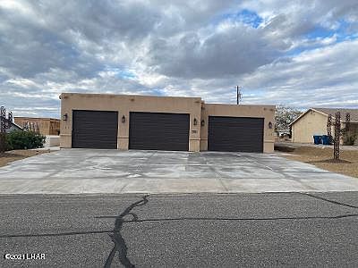 3rd image of 3461 Truckee Dr #101