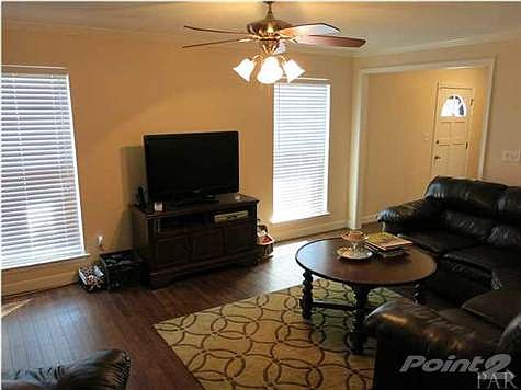 4th image of 4005 Langley Ave