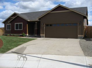 2627 Nina Pl, Hubbard, OR 97032