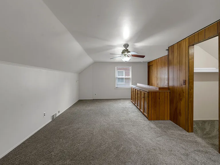 3020 Syracuse St — Photo 19