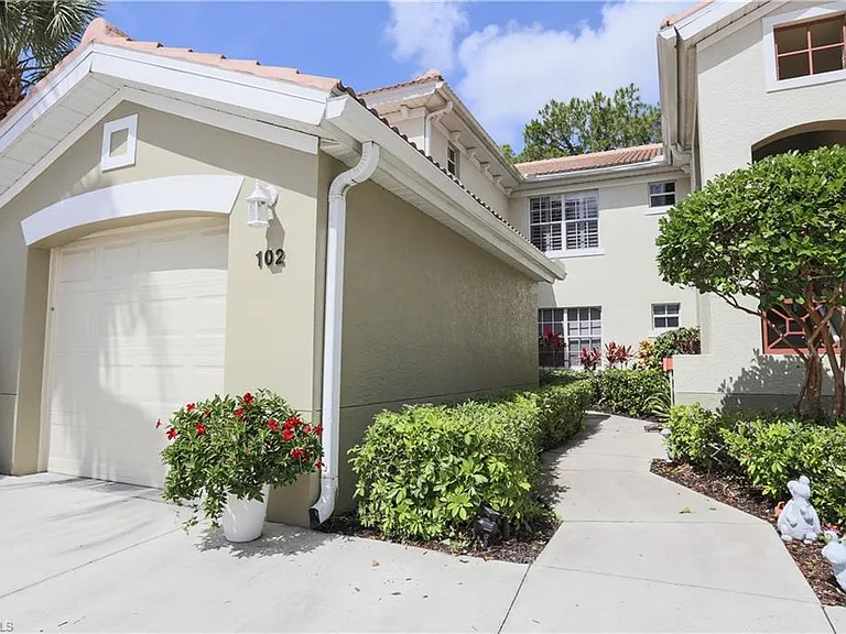 1710 Tarpon Bay Dr S #4 — Photo 3
