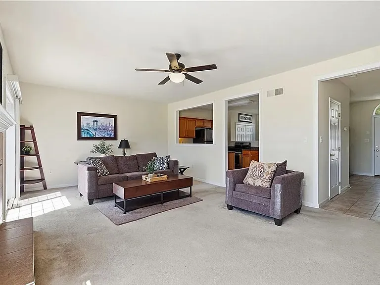 10565 Cherry Grove Ct — Photo 8