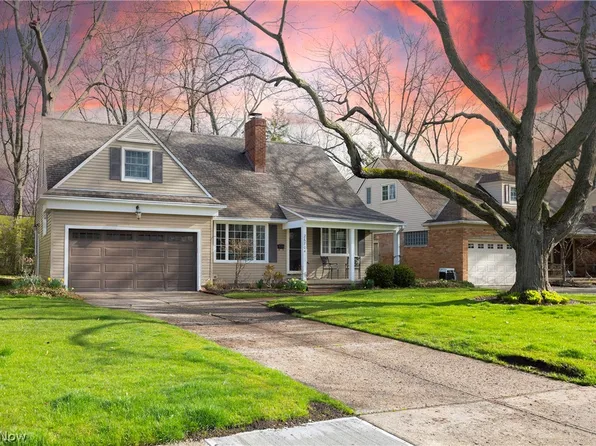 26704 Russell Rd, Bay Village, OH 44140