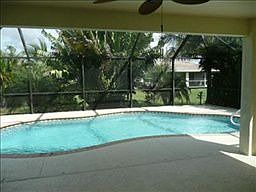 3rd image of 1631 SW 44th St
