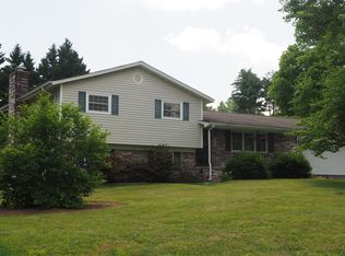 909 Ponder Rd, Knoxville, TN 37923