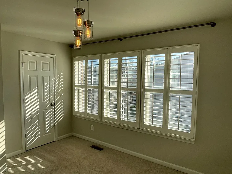 201 Woodstream Cir — Photo 8