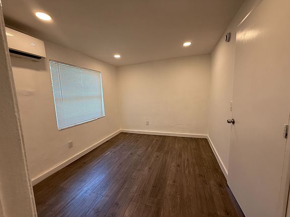 5th image of 1725 NE 148th St #10738571