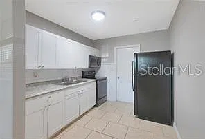 2 bed, 1.0 bath, 1296 sqft, $1,500 — Photo 3
