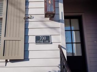 700 Cottage Ln, Covington, LA 70433