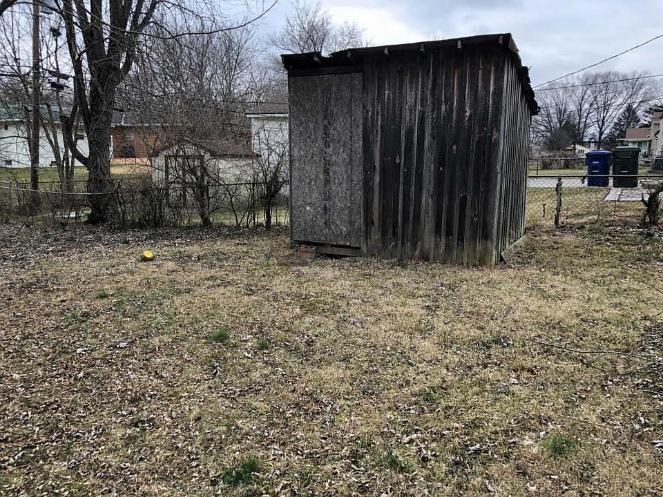 2nd image of 1435 Mithoff St