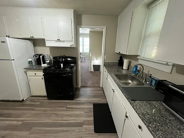 221 Ellis St #2 — Photo 8