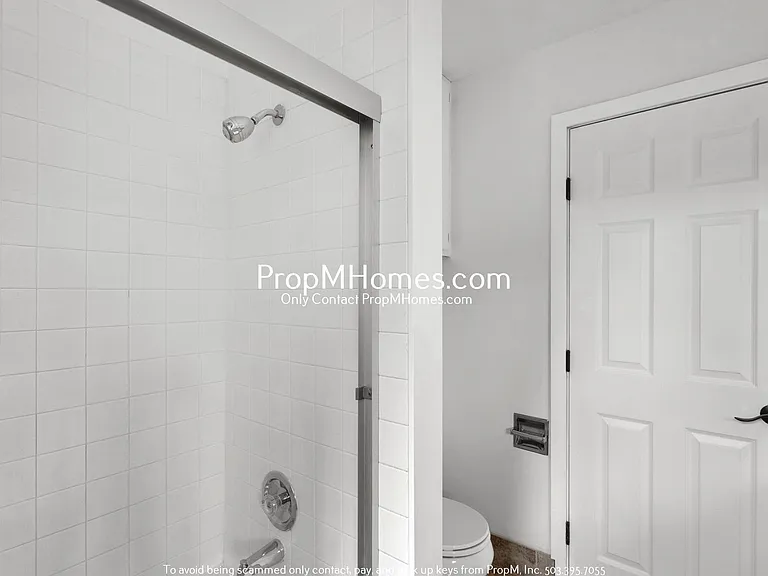 1448 Greentree Cir — Photo 23