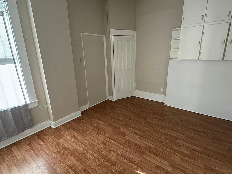 1005 Bluff St #2 — Photo 6