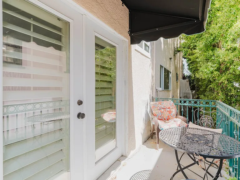 9031 Phyllis Ave #2 — Photo 17
