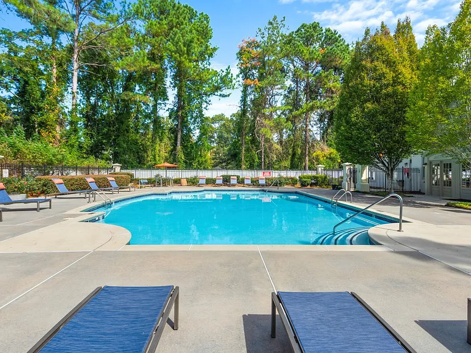 Poolside Sundeck at Lake St James