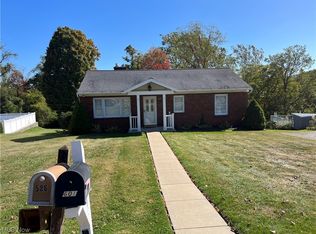 601 Overlook Dr, Wintersville, OH 43953