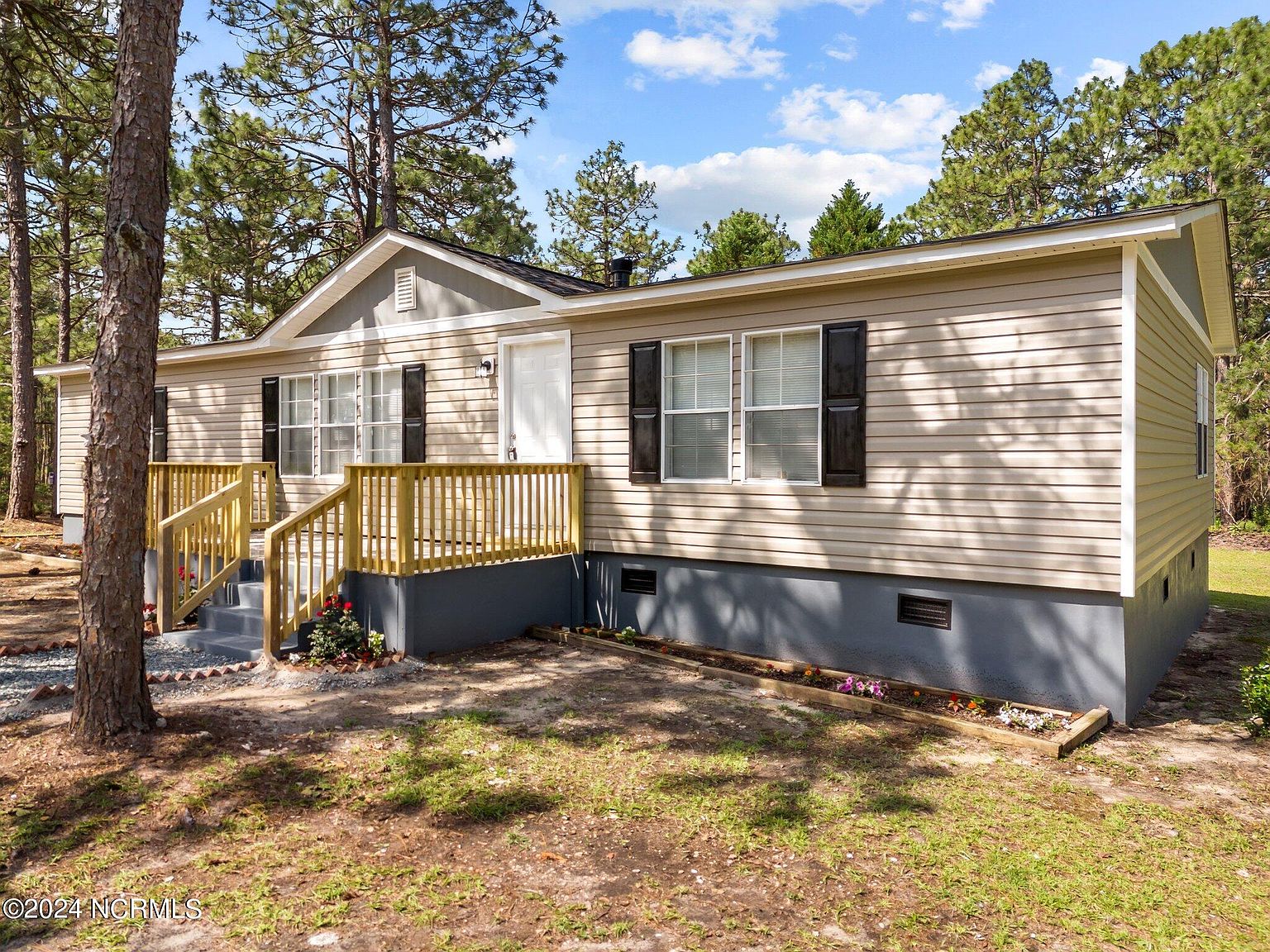 5249 Nc 73, West End, NC 27376 Zillow