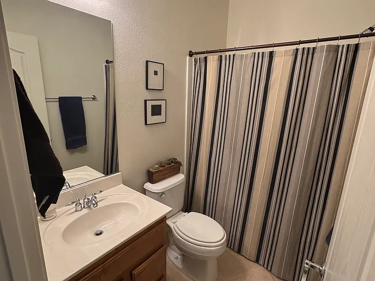 3913 Lower Saxon Ave — Photo 20