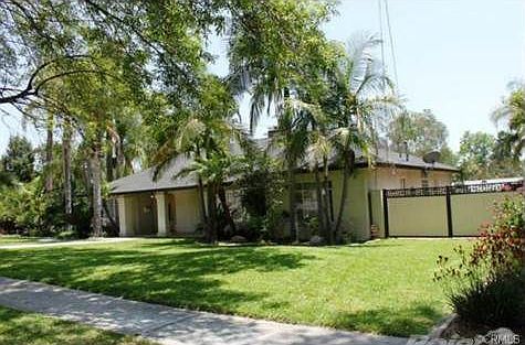 2nd image of 500 Ramona Ave