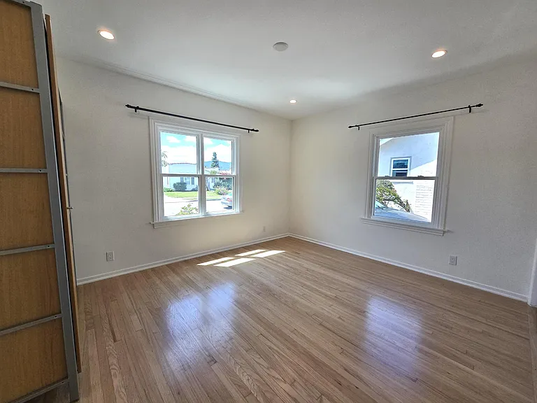 675 Arden Ave — Photo 20