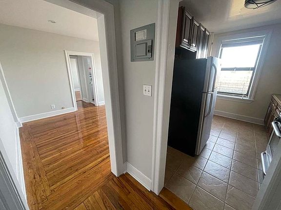 3rd image of 32-35 30th St #C11