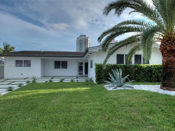 1250 NE 82nd St, Miami, FL 33138