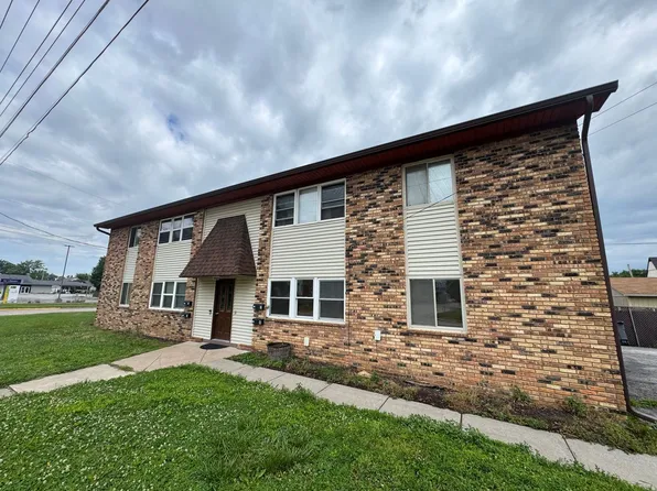 121 4th Ave. W, 121 4th Ave W #1, Milan, IL 61264