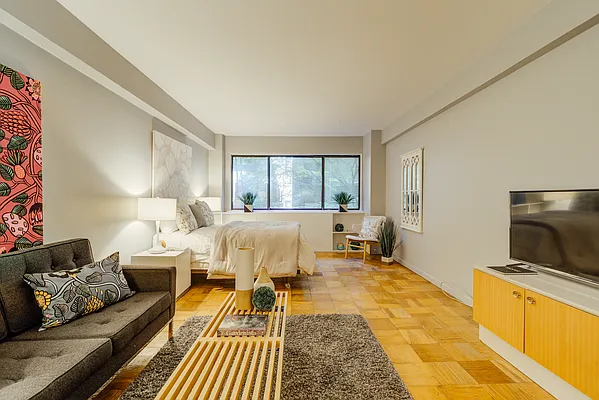 Sold by Compass | media 23