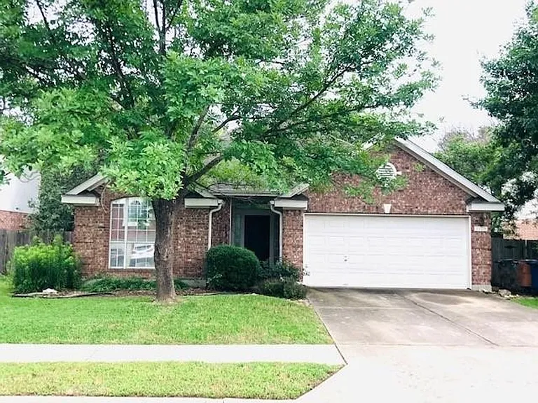 7715 Elkhorn Mountain Trl — Photo 1