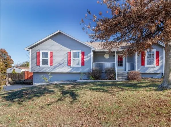 906 SE Sunnyside School Rd, Blue Springs, MO 64014