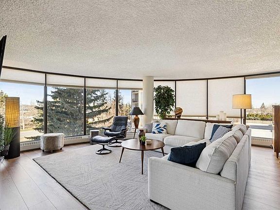 4th image of 10 W Coachway Rd SW #144