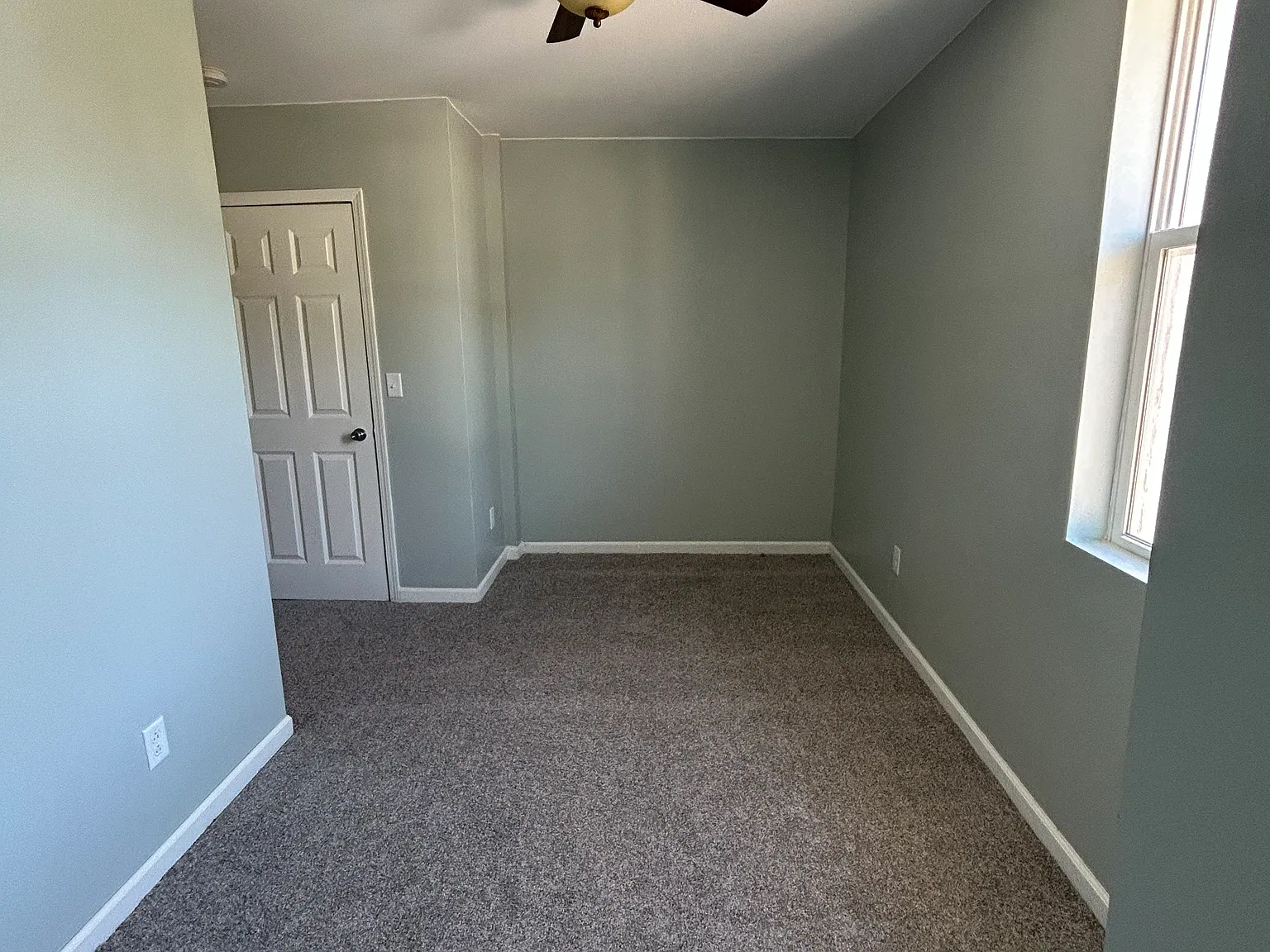 3 bed, 1175 sqft, $1,300 — Photo 3