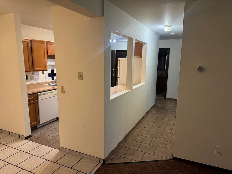 Paradise Apartments — Photo 7